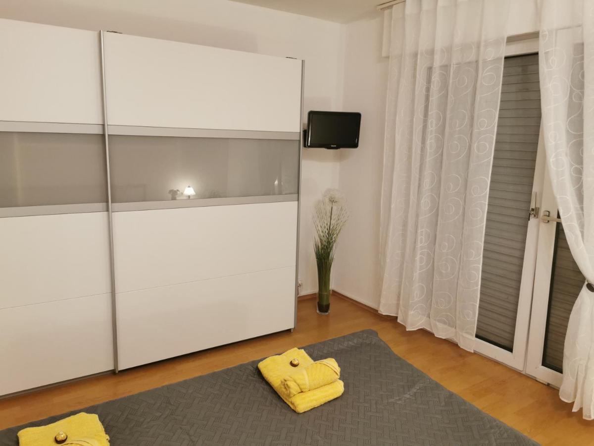 Schoene 3-Zimmer Erdgeschosswohnung Am Bergpark,Unesco,Therme,Train, Wilhelmshoeher Allee 329 Kassel Buitenkant foto