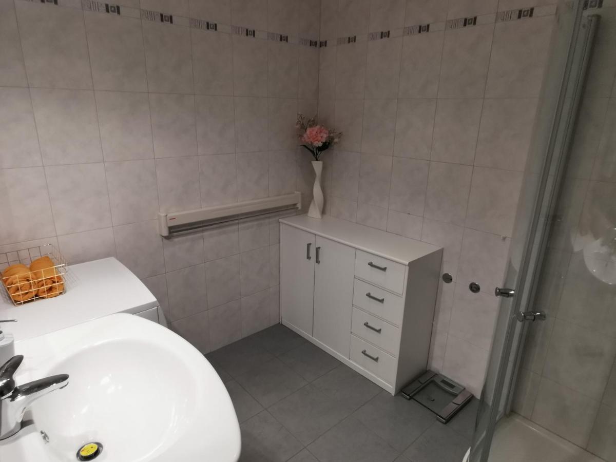 Schoene 3-Zimmer Erdgeschosswohnung Am Bergpark,Unesco,Therme,Train, Wilhelmshoeher Allee 329 Kassel Buitenkant foto